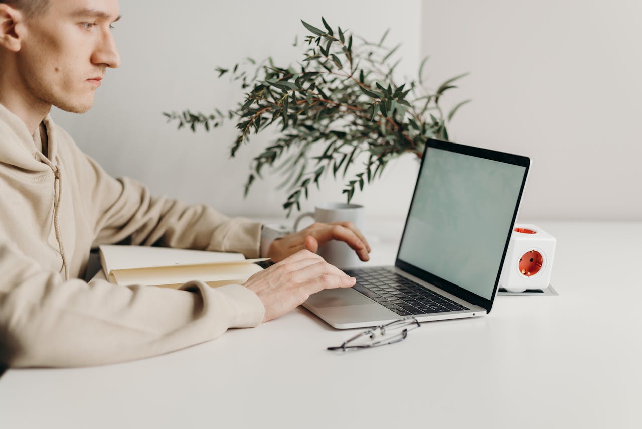 How to Make an Instructional Video with Screen Recording
